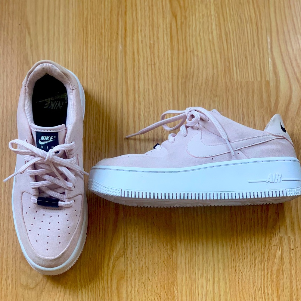 Women’s, Soft Pink Platform Nike Airforce 1
